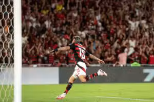 Carrascal assume vaga de Arrascaeta no Flamengo e Jorginho será poupado contra o Independiente Medellín na Libertadores