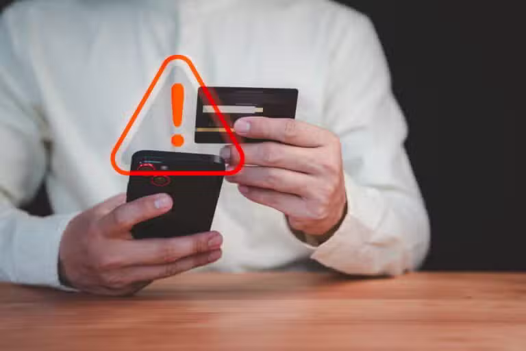 Cartão, celular, alerta