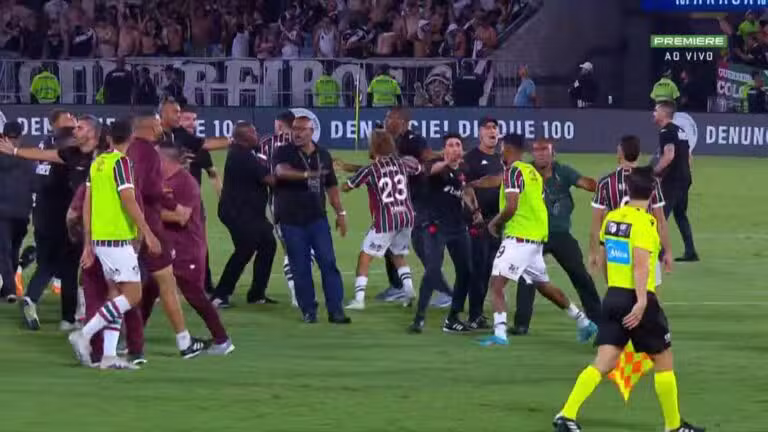 Confusão em campo