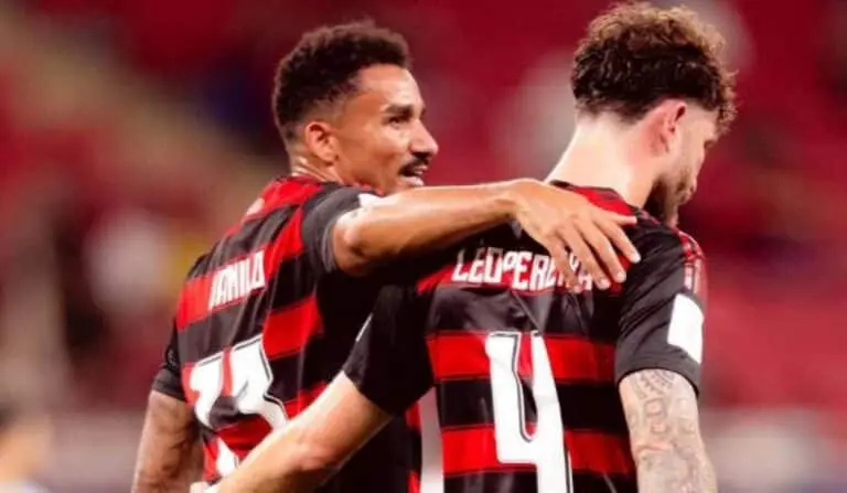 Danilo e Léo Pereira