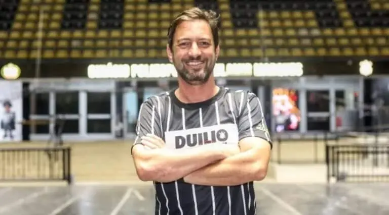 Duílio Monteiro Alves