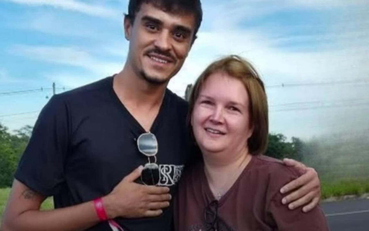 Fã surpreende ao flagrar Elize Matsunaga em Franca e revela mudança de profissão para roupas de pets