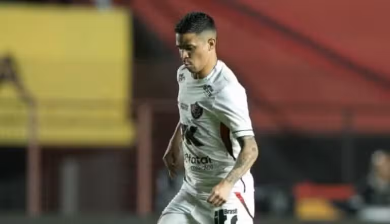 Erick - Vitória
