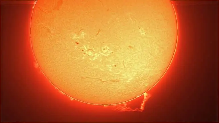 Erupção solar