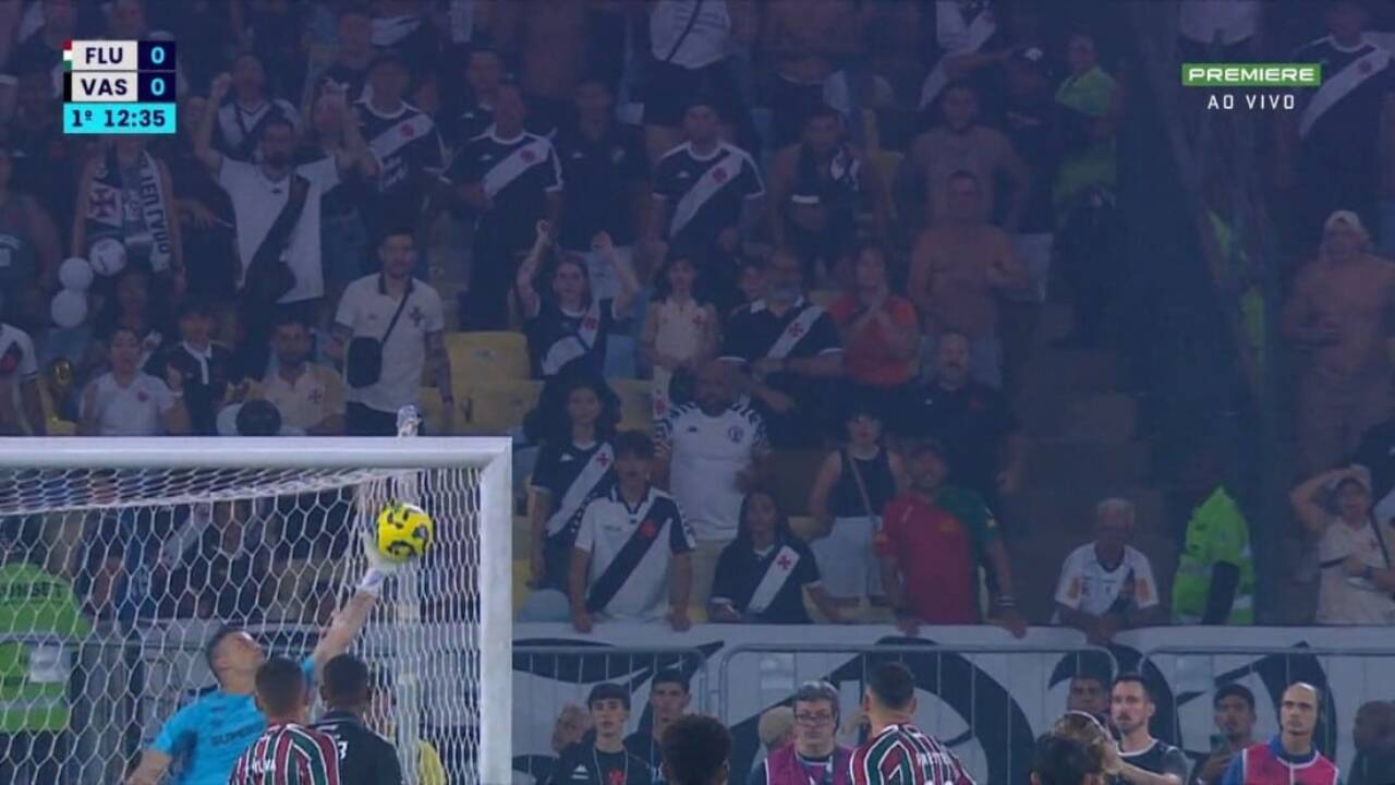 Defesaça de Fábio, 45 anos, evita gol e mantém Fluminense vivo contra Vasco na Copa do Brasil