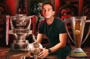 Filipe Luís se zapsal do historie vítězstvím v Copa do Brasil, Brasileirão a Libertadores jako hráč a trenér ve Flamengo