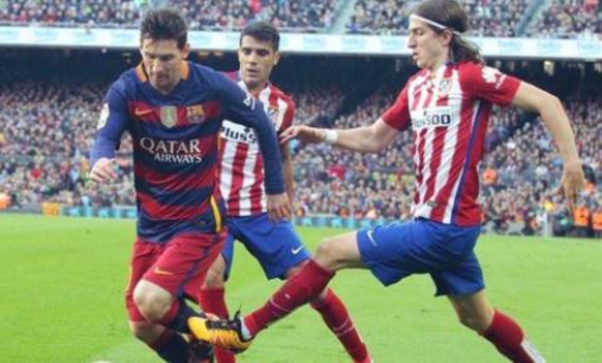 Filipe Luis x Messi