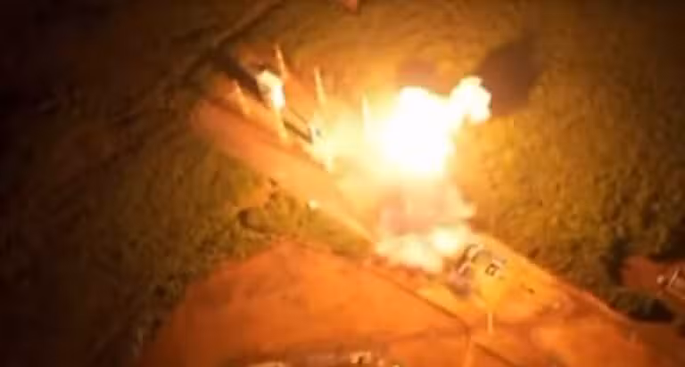 Foguete explode no lançamento em seu primeiro voo no Brasil