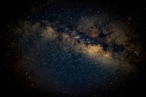 詹姆斯韋伯揭示了包含 16.4 萬個星系的宇宙網三維地圖