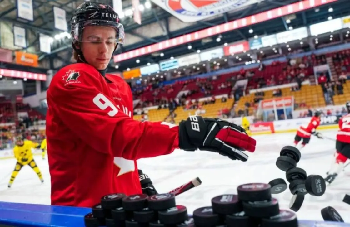 Gavin McKenna est en tête de la liste des espoirs admissibles au repêchage mondial de hockey junior 2026