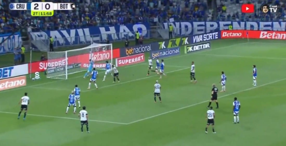 Gol de cabeça Marça - CazéTV