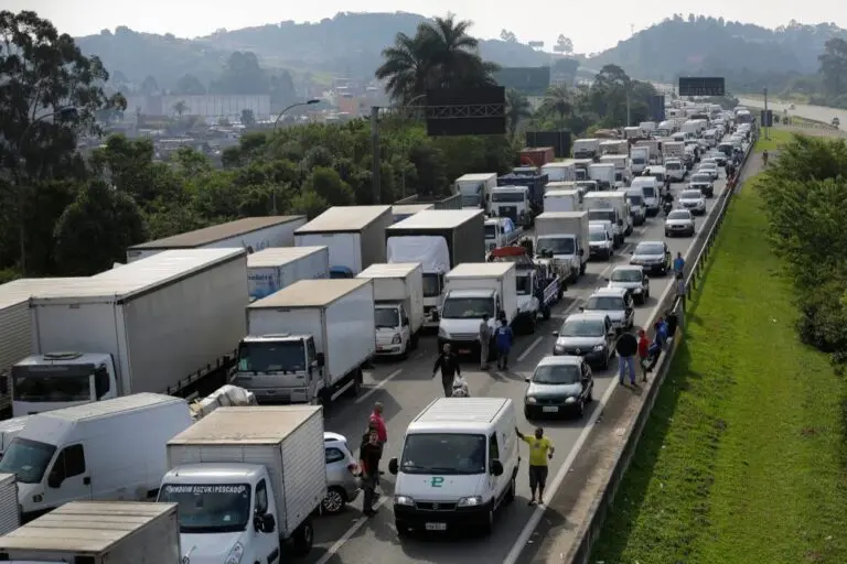 Greve de caminhoneiros