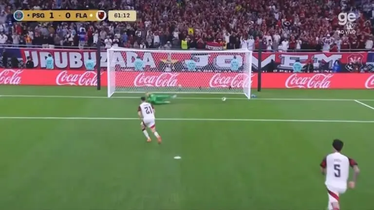 Jorginho golaço