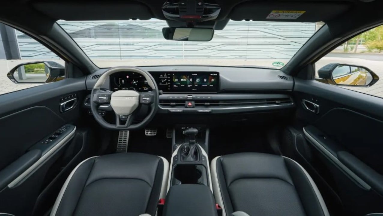 Kia K4 carro interno
