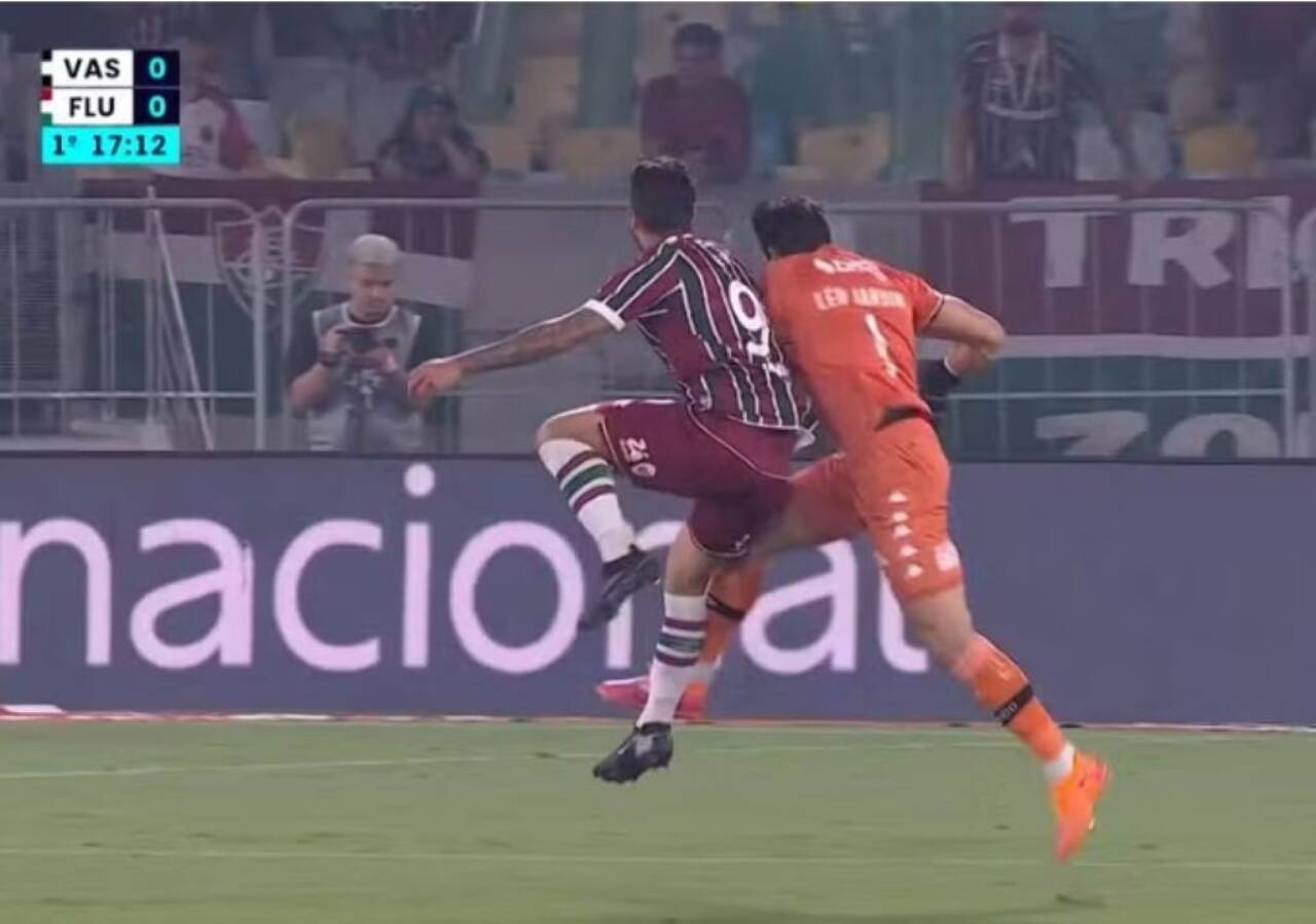 Lance entre Leo Jardim e Everaldo