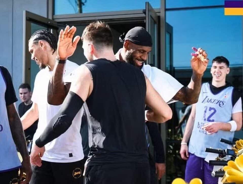 Luka Doncic e LeBron James