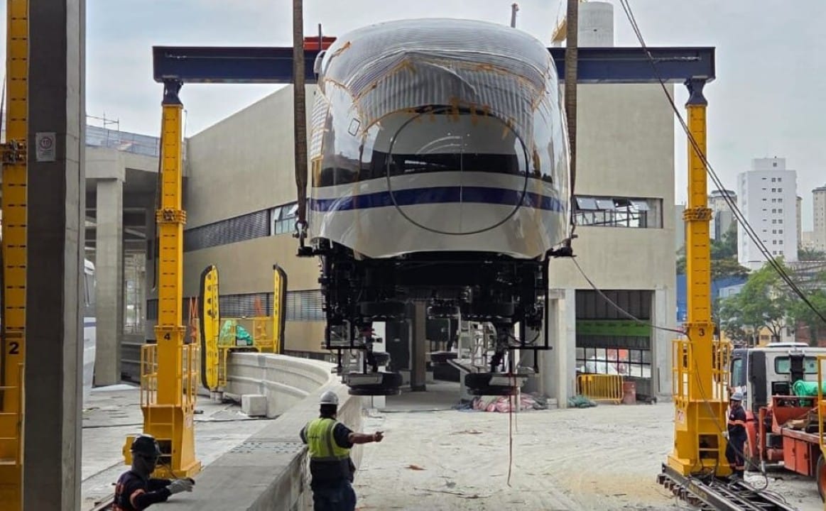 Oitavo trem da Linha 17
