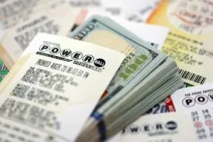 誰も16億ドルのジャックポットを獲得できなかった後、パワーボールは17億ドルに上昇