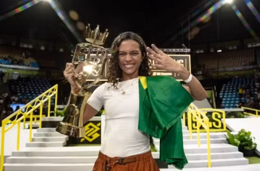 Rayssa Leal é tetracampeã da SLS Super Crown