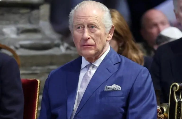 Rei Charles III