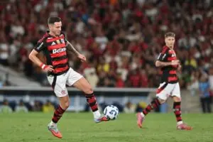 Saúl busca saída do Flamengo por insatisfação com técnico Leonardo Jardim