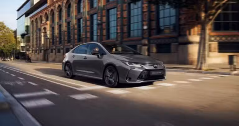 Toyota Corolla sedan 2026