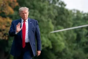 Trump mencadangkan cukai 10% baharu ke atas import selepas Mahkamah Agung mengehadkan kuasa eksekutif