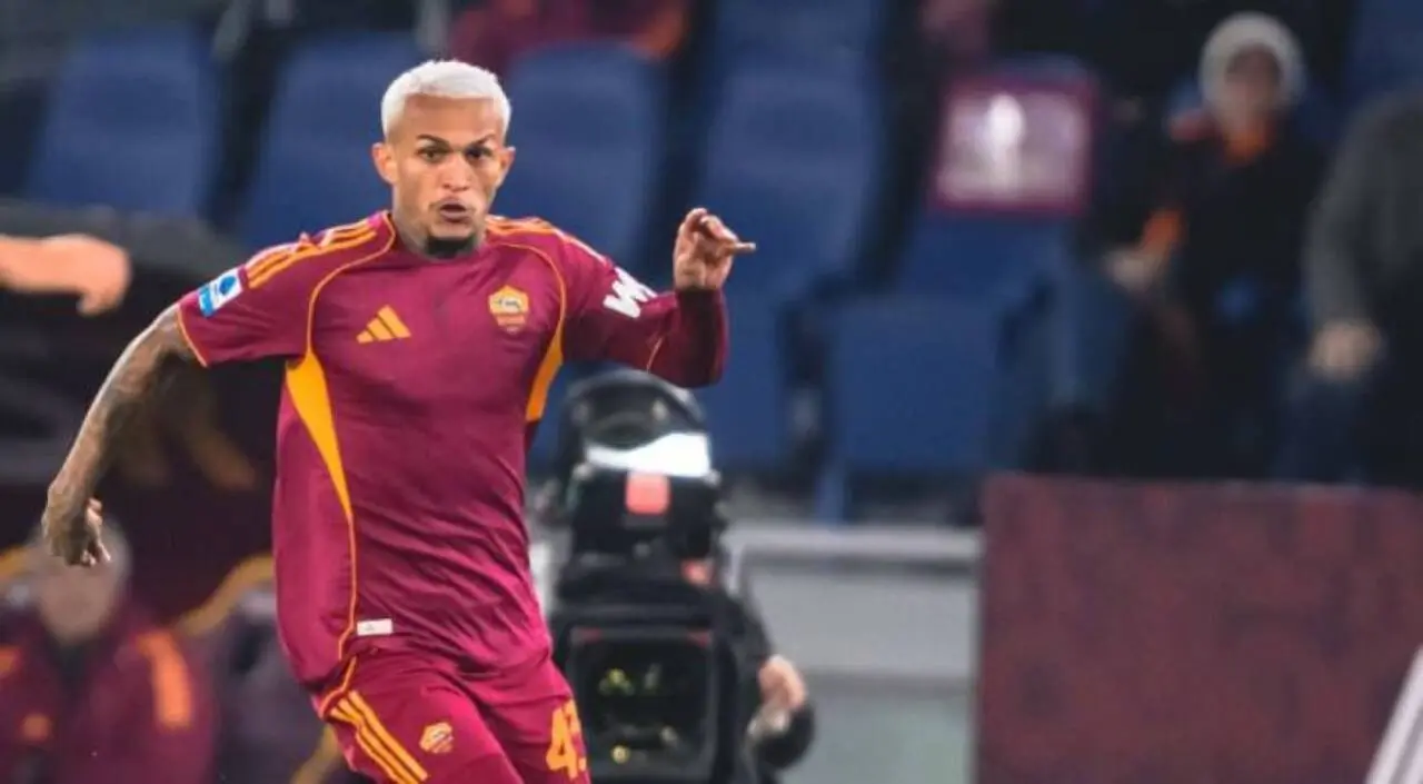 L’ex Flamengo Wesley segna e garantisce la vittoria della Roma sul Como nel Campionato Italiano
