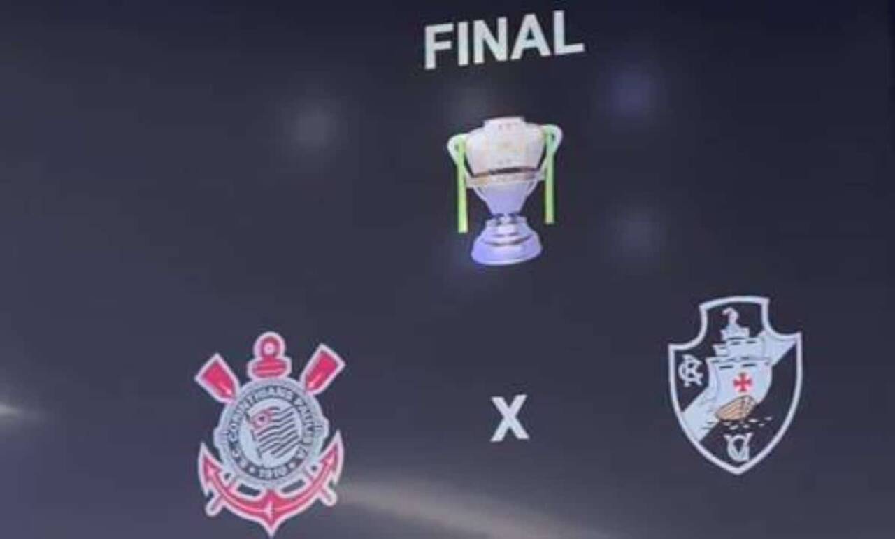Rafael Rodrigo Klein apita jogo de ida da final da Copa do Brasil entre Corinthians e Vasco na Neo Química Arena