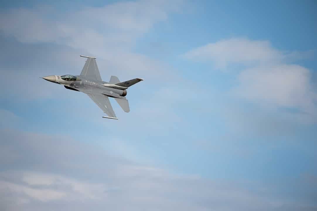 f-16