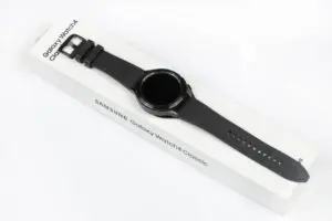 سامسونج تخفض سعر Galaxy Watch Ultra بنسبة 40% وتزيد المنافسة في سوق الأجهزة القابلة للارتداء
