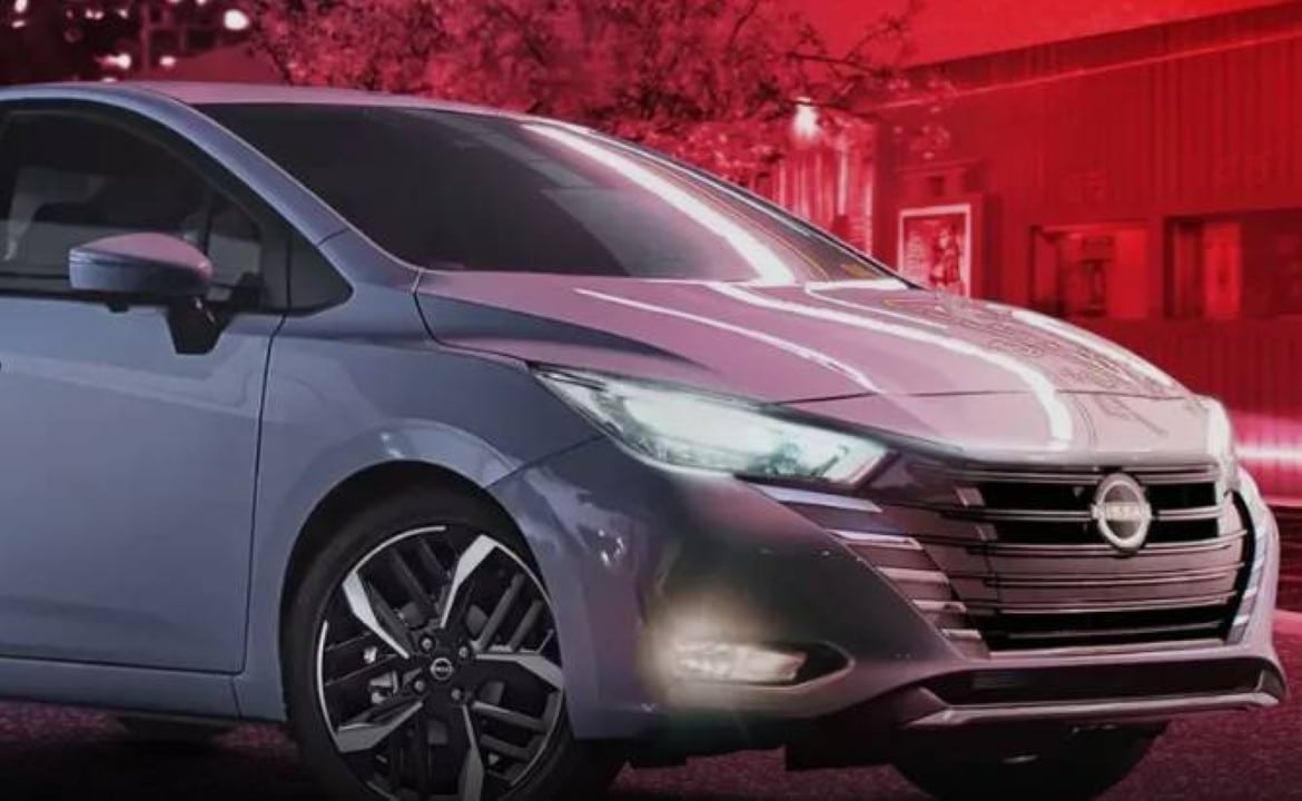 nissan versa