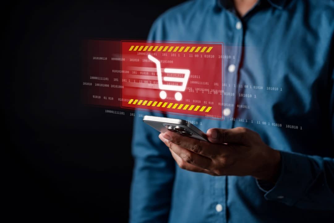Alerta de conceito de compras on-line seguro, sinal de alerta e perigo, fraude