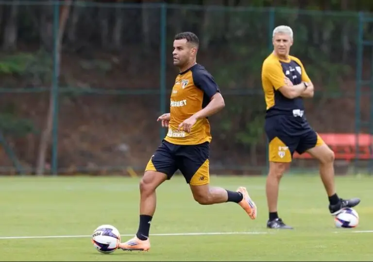 Alisson e Crespo