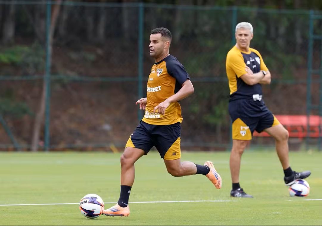 Alisson e Crespo