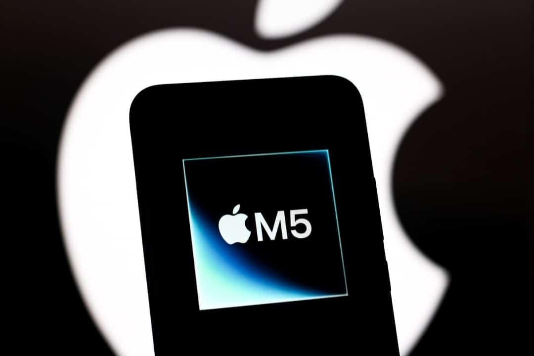 Apple M5 Max
