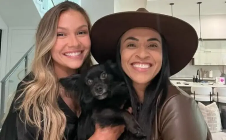 Carrie Lawrence e Marta