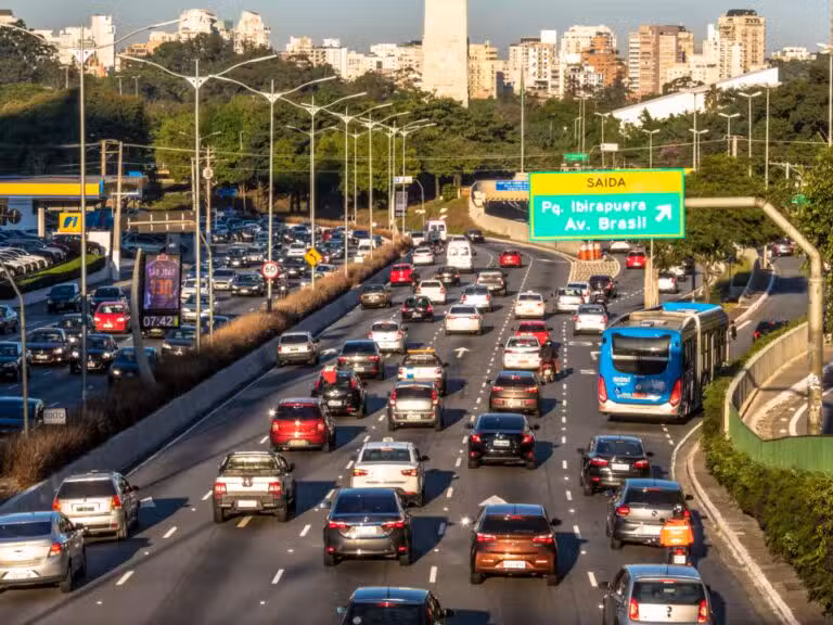 Carros, transito, São Paulo