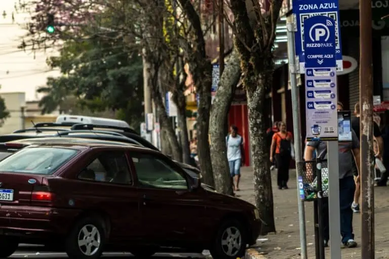 Estacionamento, Zona azul