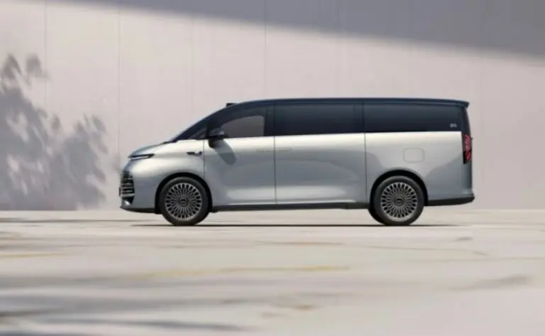 Geely Galaxy V900