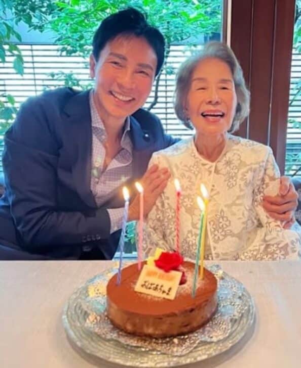 Hiromi Go e a mãe