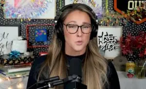Kylie Kelce podrobně popisuje láskyplnou metodu, jak odpovídat na otázky dcer o narození dětí