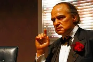 Brando eternizou voz em “The Godfather: The Game”, marcando última atuação há duas décadas