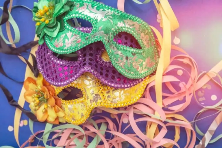 Máscara, fantasia, carnaval