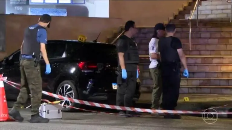 Médicos assassinados