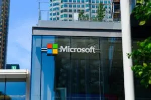 Microsoft rilascia un ampio pacchetto di aggiornamenti con quasi 400 correzioni di sicurezza per i suoi sistemi