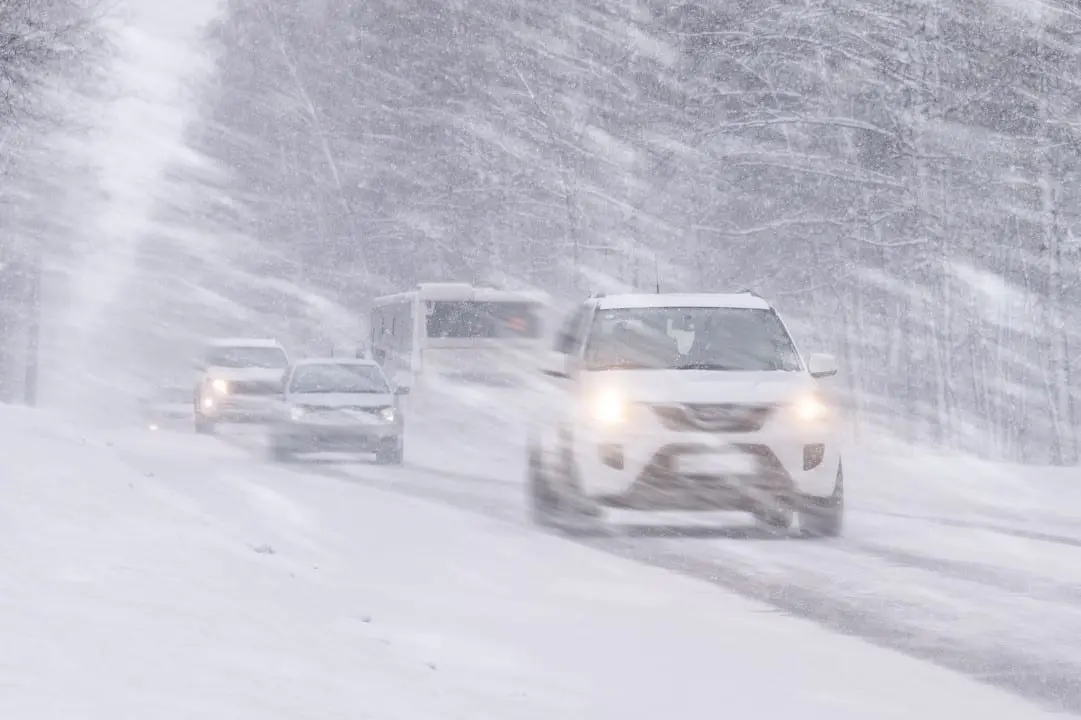 Neve, nevasca, carros