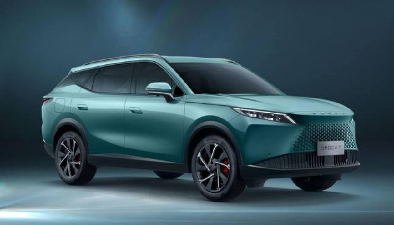 Omoda 7 plug-in hybrid
