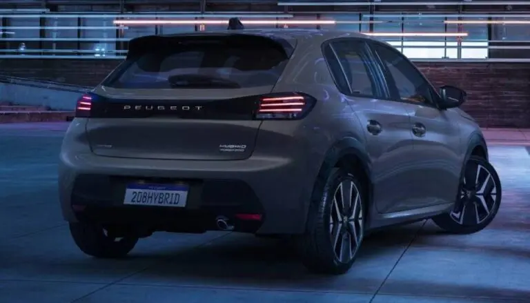 Peugeot 208