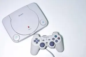 Lima belas klasik PlayStation 1 yang membentuk industri video game menurut Metacritic